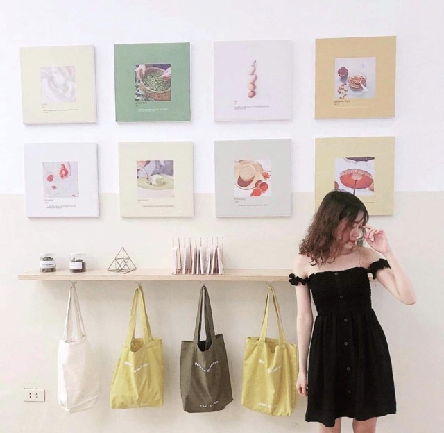 ĐẦM XINH KIMI DRESS MÀU ĐEN CHẤT VẢI LỤA PHẦN TAY VÁY VÀ NGỰC BO CHUN CO GIÃN ( kèm ảnh trải sàn )