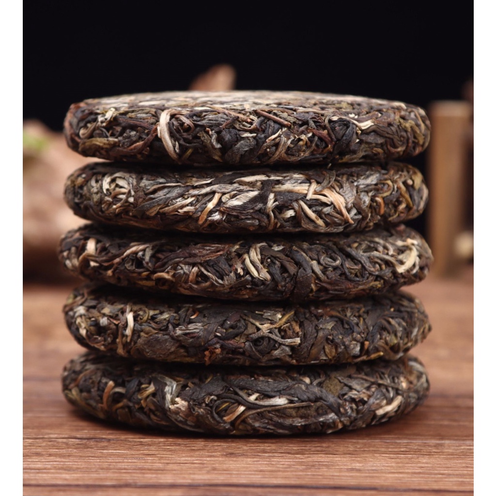 Trà Phổ Nhĩ Ban Chương Sống(Bánh 100g)