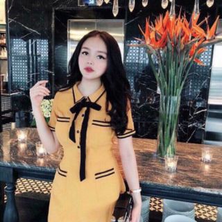 Đầm cổ lá sen phối viền đen cực xinh