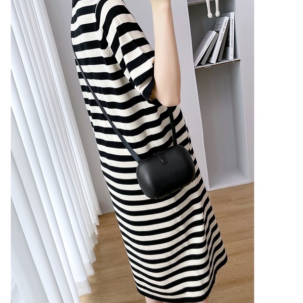 【ZHELIHANGFEI】 / Đầm Bầu Dệt Kim Lụa Lạnh Dáng Rộng Dài Kẻ Sọc