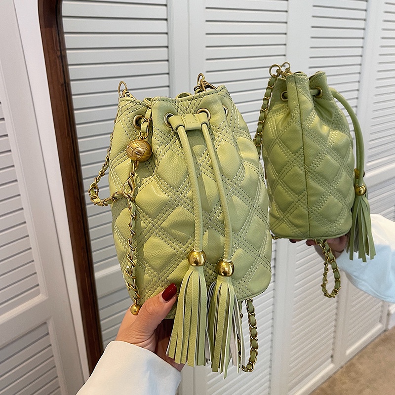 Túi Đeo Chéo Vai Thêu Họa Tiết Độc Đáo Thời Trang Mùa Hè 2022