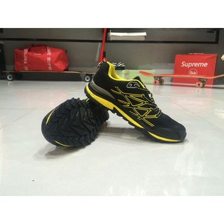 Giày TNF Cedar Mesa Đen vàng