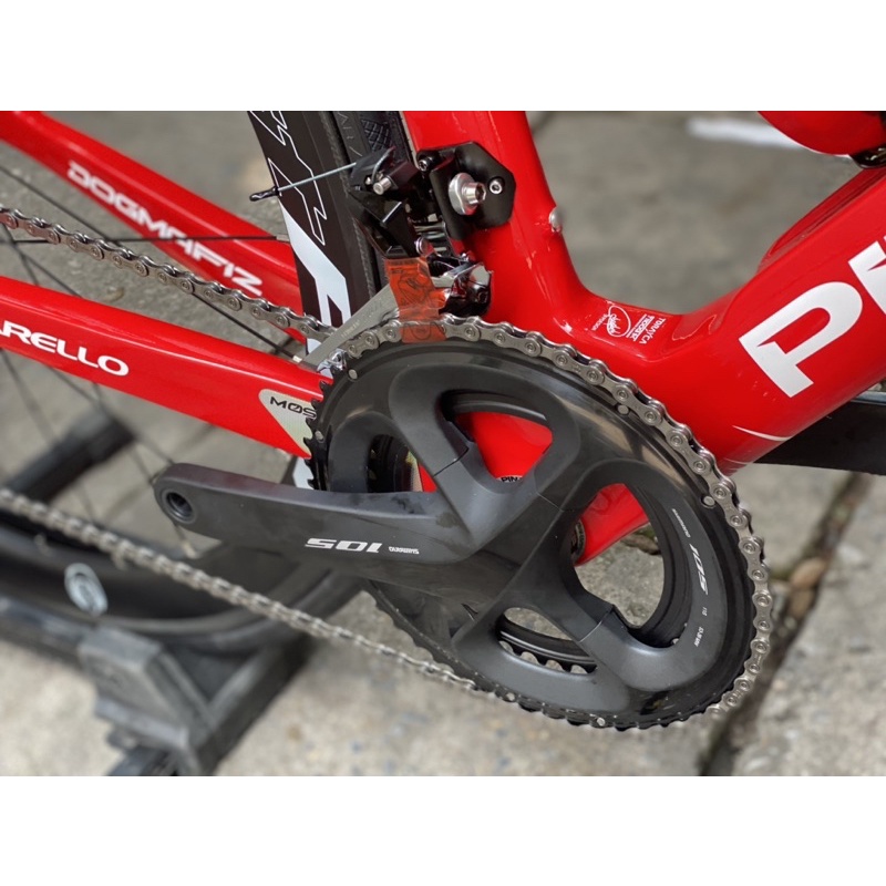 Xe pina F12 dựng group 105 bánh carbon