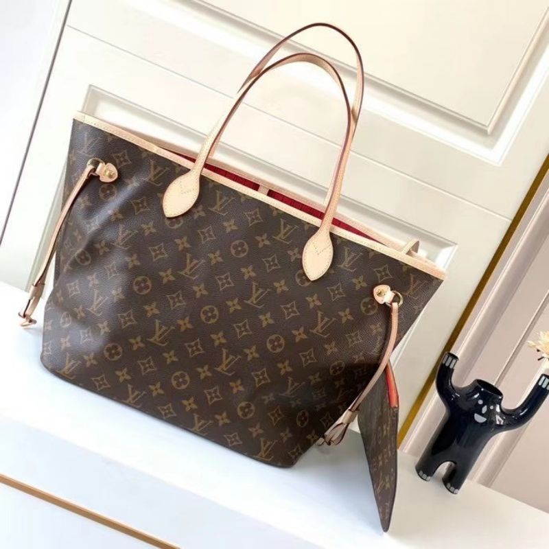 Túi LV da thật da mềm sz32cm bản đẹp vip.sịn sang chảnh dã man fullbox nam châm