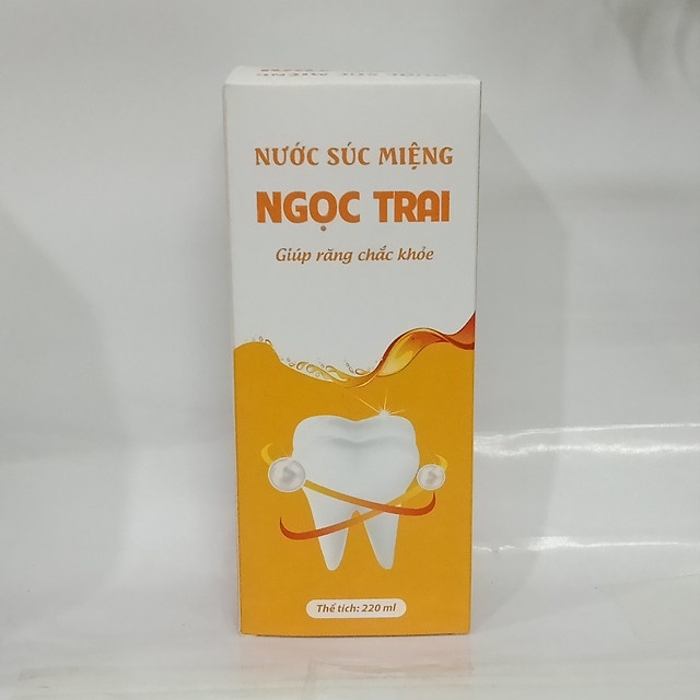 NƯỚC SÚC MIỆNG NGỌC TRAI với các thành phần thảo dược tự nhiên đinh hương, cam thảo, bồ công anh, cúc hoa- ( Chai 220ml)