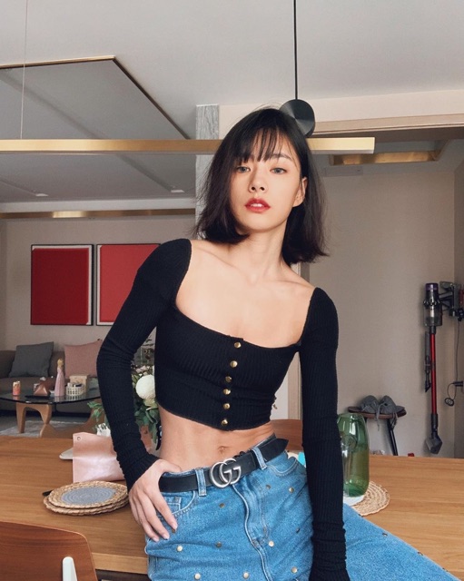 Zora Croptop áo thun gân tay dài
