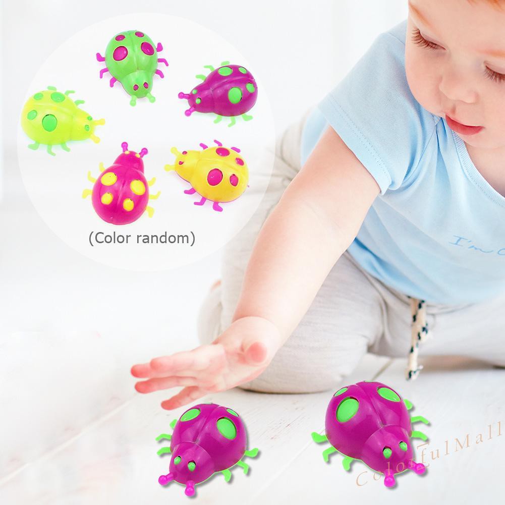 Bộ 5 sản phẩm đồ chơi hình con bọ rùa và bánh xe