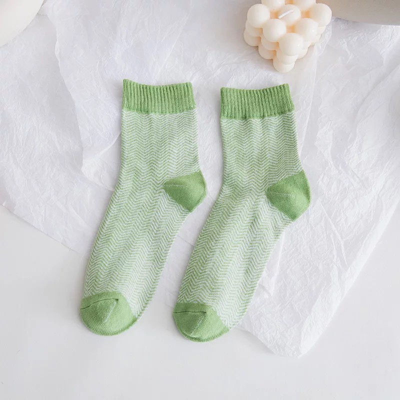 Set 5 đôi tất cổ cao Mivino vớ nữ họa tiết kẻ caro style Hàn Quốc trẻ trung TN23
