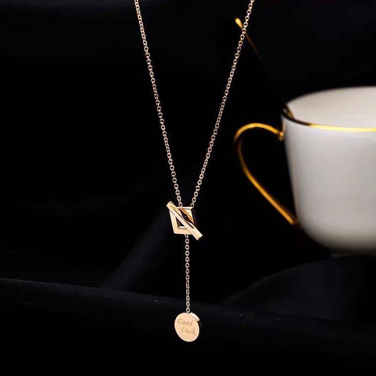 Vòng cổ Thép Titan Mặt Chữ Cái Phong Cách Nhật Hàn Cho Nữ