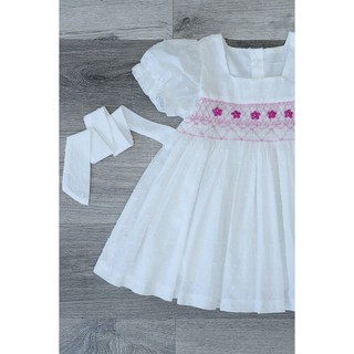 ĐẦM SMOCK  TRẮNG HOA NHÍ