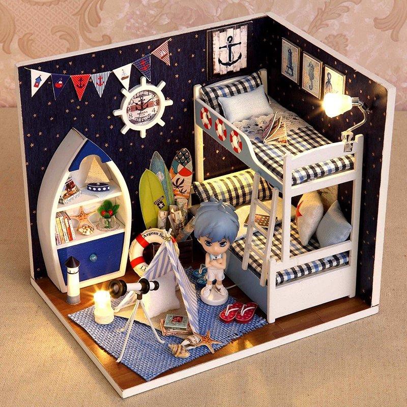 Mô hình nhà DIY Doll House Face of Sky Kèm Búp bê, Mica chống bụi, Bộ dụng cụ và Keo dán