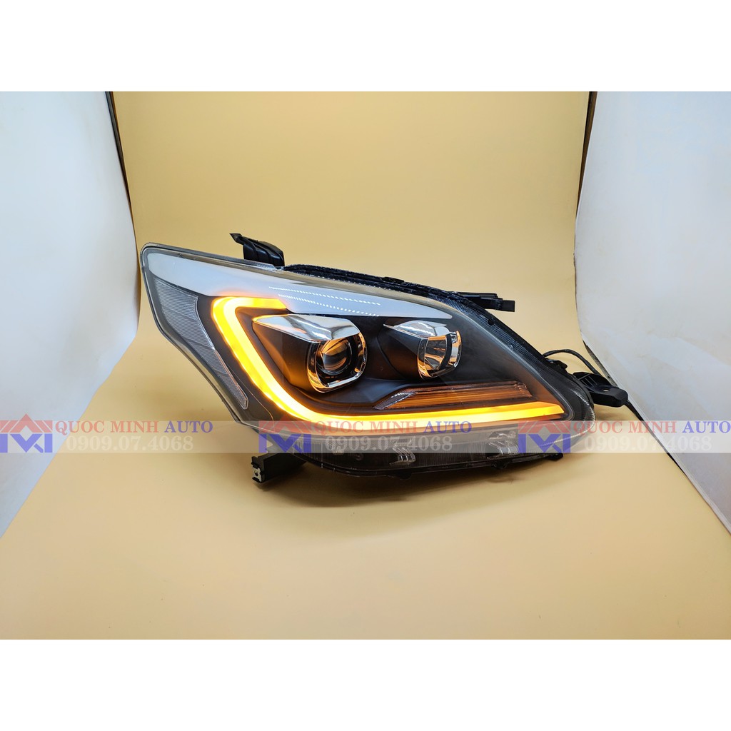 Đèn pha cho Toyota Innova 2012 - 2015 xinhan chạy