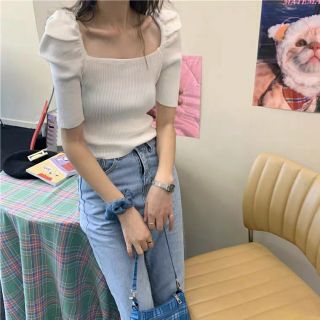 (SẴN) Áo len hè cổ vuông tay phồng