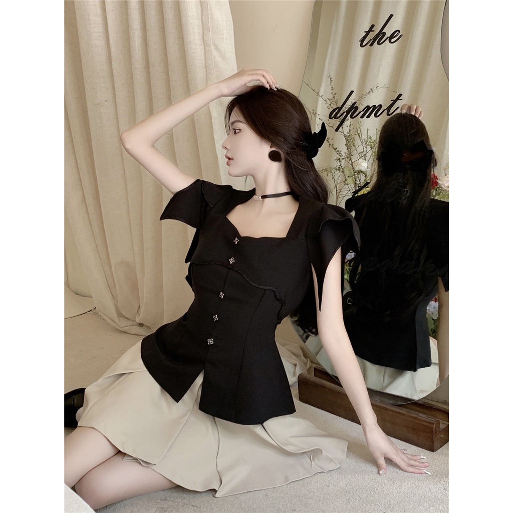 Bộ đồ nữ phong cách tiểu thư sang trọng thanh lịch khí chất hàng Quảng Châu đầu xu hướng xuân hè mới 2022