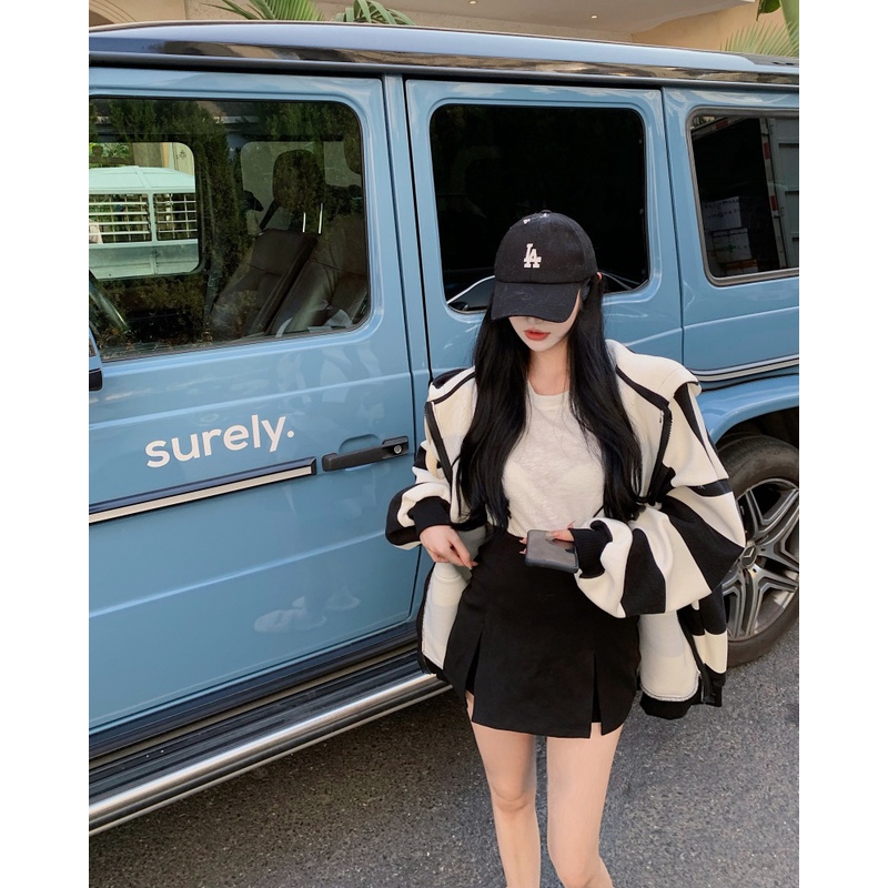 Áo khoác Cardigan form rộng họa tiết kẻ sọc trẻ trung | BigBuy360 - bigbuy360.vn