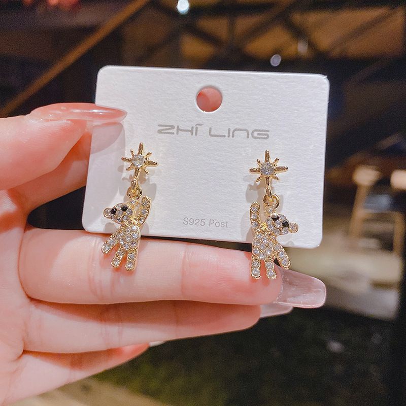Hoa tai bạc S925 - Khuyên tai bạc Ý hình gấu gầy Gagy siêu độc đáo, cá tính ZaZa.accessories KT8050