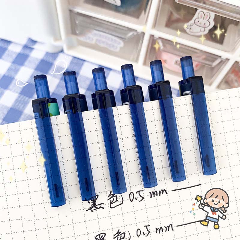 Bút mực gel màu đen kích thước ngòi 0.5mm họa tiết phi hành gia dễ thương