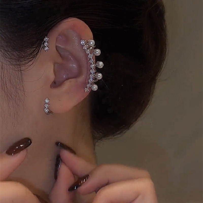 Khuyên Kẹp Tai Đính Đá Zircon Không Xỏ Lỗ Phong Cách Cổ Điển Sang Trọng Dành Cho Nữ