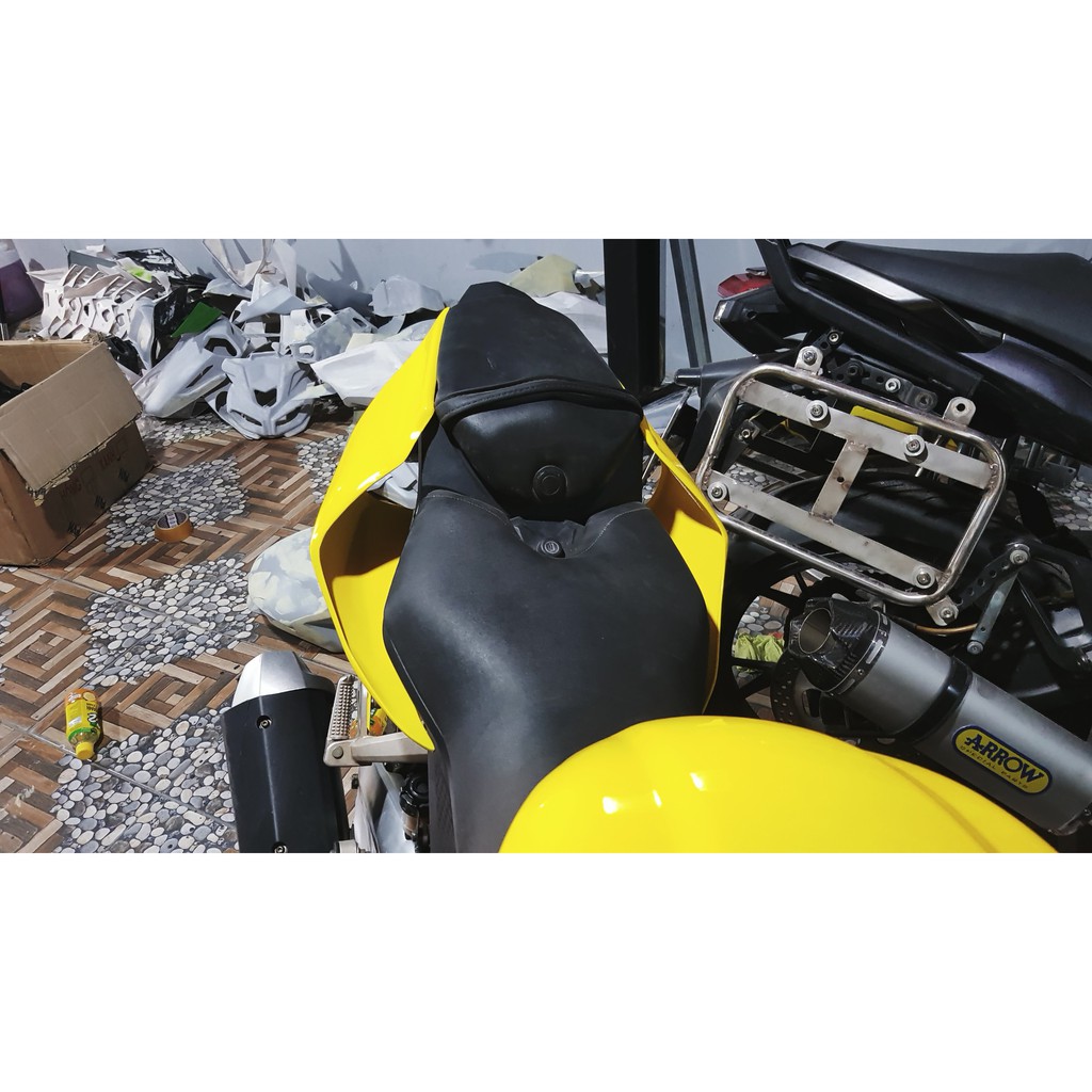 Đuôi  R1 cho R15v3 nhựa dày, chắc chắn