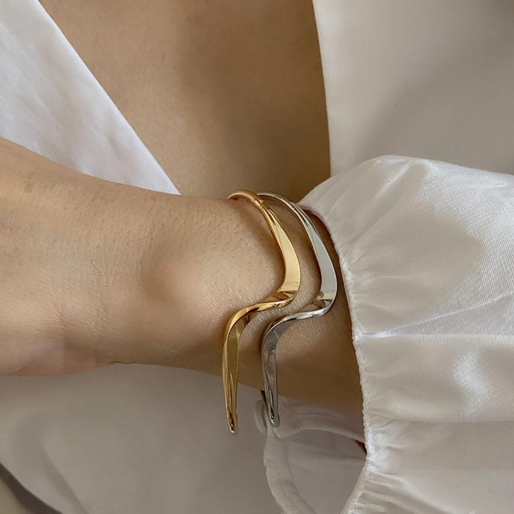 Vòng Đeo Tay Họa Tiết Gợn Sóng Thời Trang Dành Cho Nữ