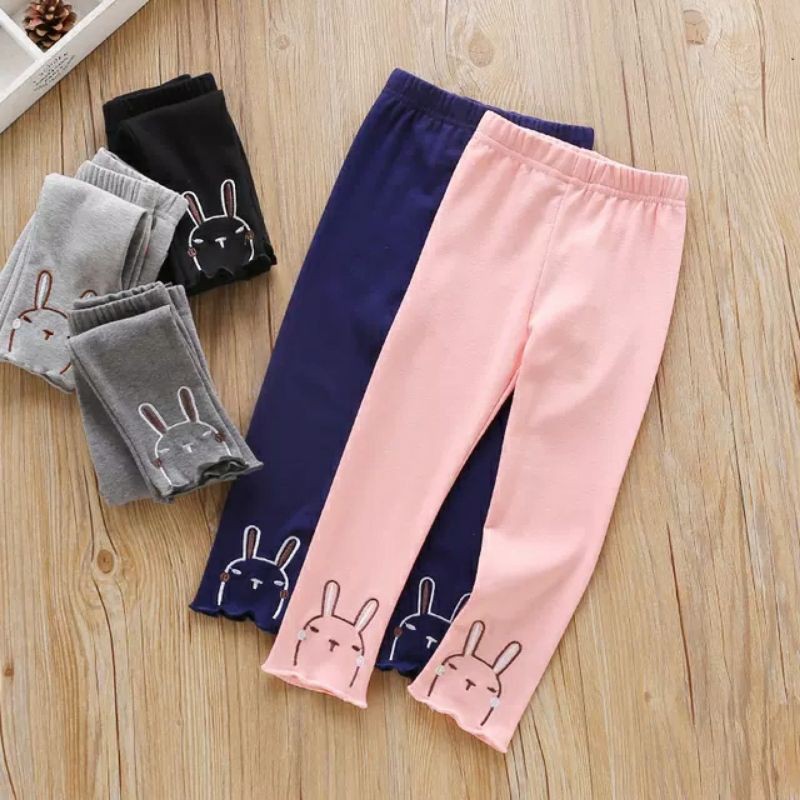 Quần Legging Bé Gái 8-18kg Thêu Hình Thỏ Chất Len Tăm Co Giãn Hot 2020