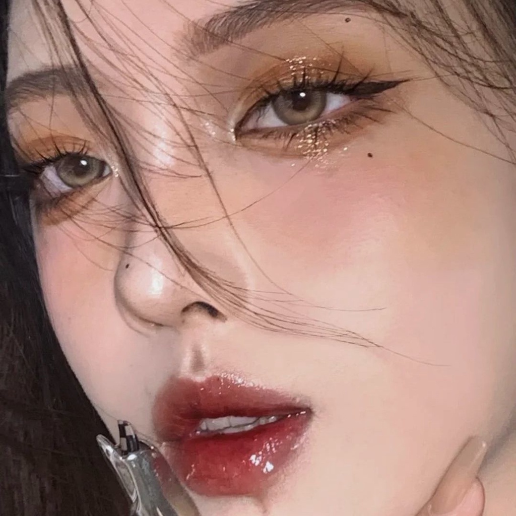 Bảng Phấn Mắt 4 Màu Sắc Long Lanh Dành Cho Nữ