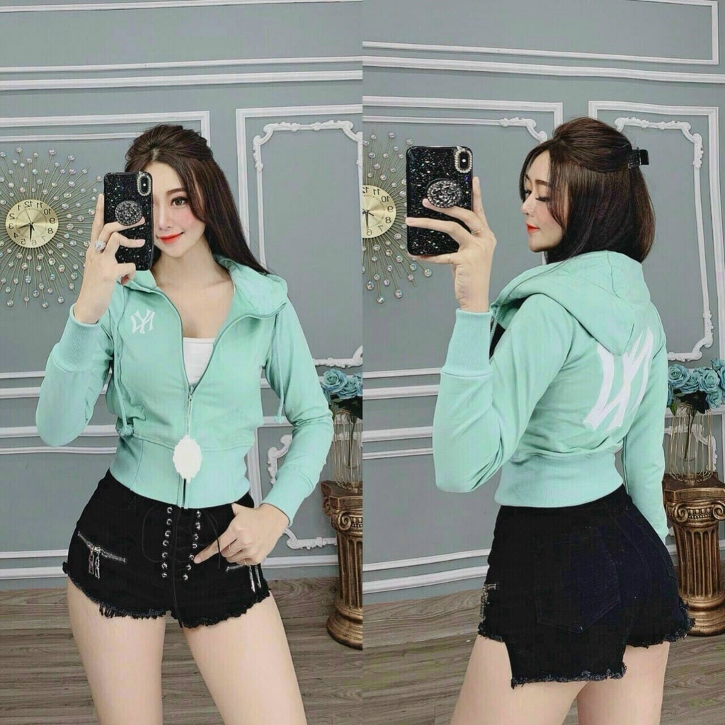 Áo Khoác nữ cá tính - logo thêu