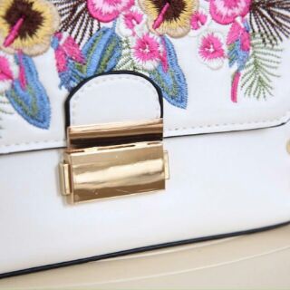 Túi STRADIVARIUS HOA XUẤT DƯ