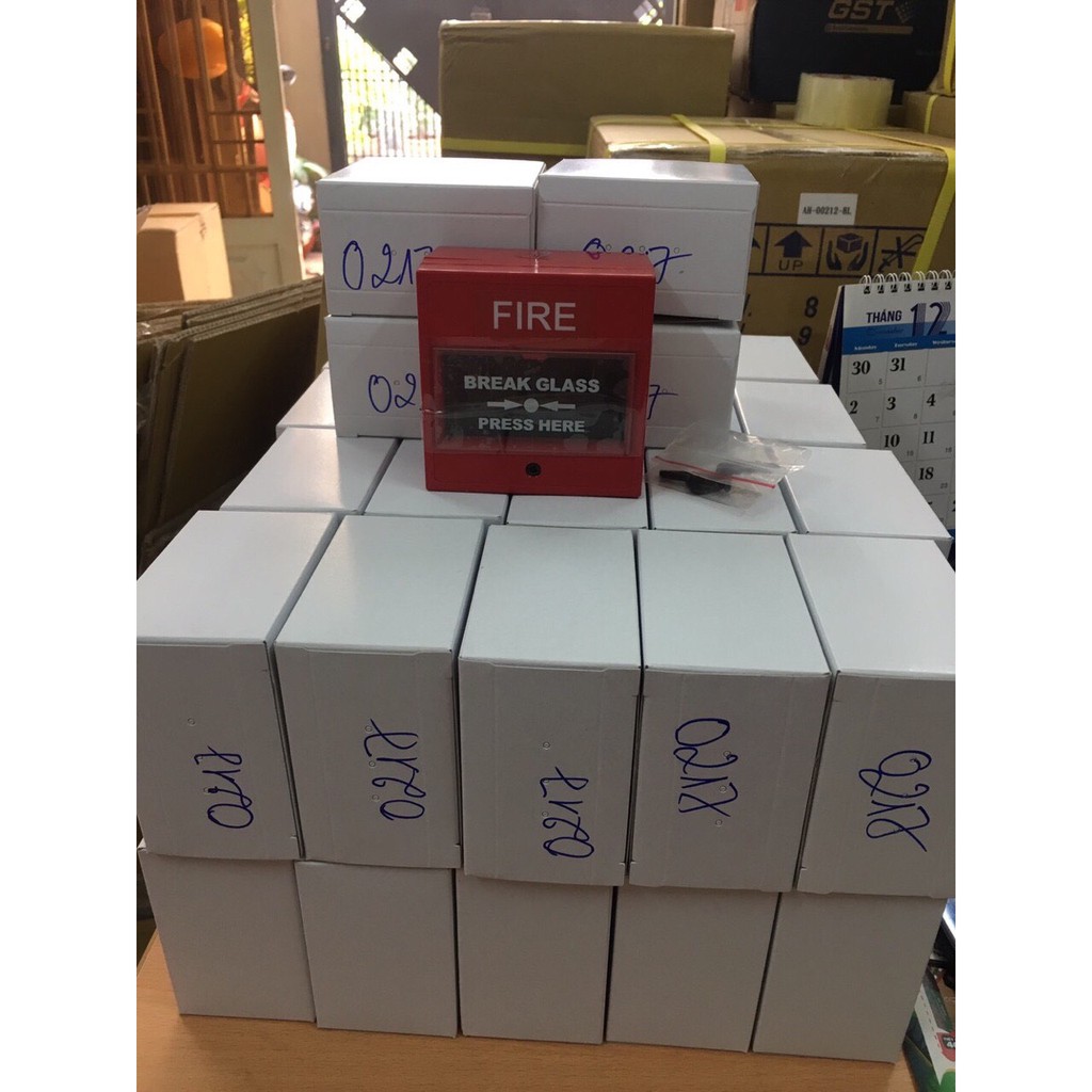 Nút ấn khẩn cấp vuông bể kính AH 0217