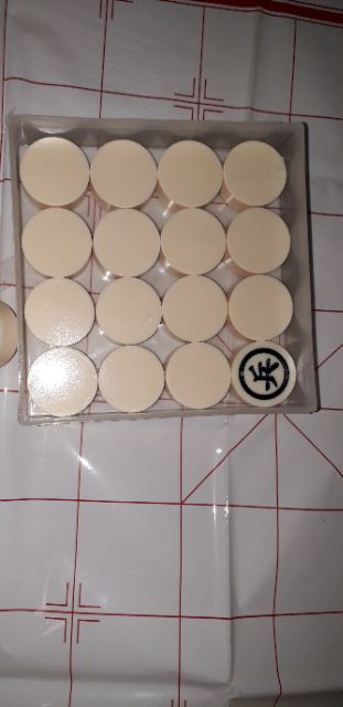 Bộ cờ tướng bằng nhựa mê ka đặc đường kính 27mm