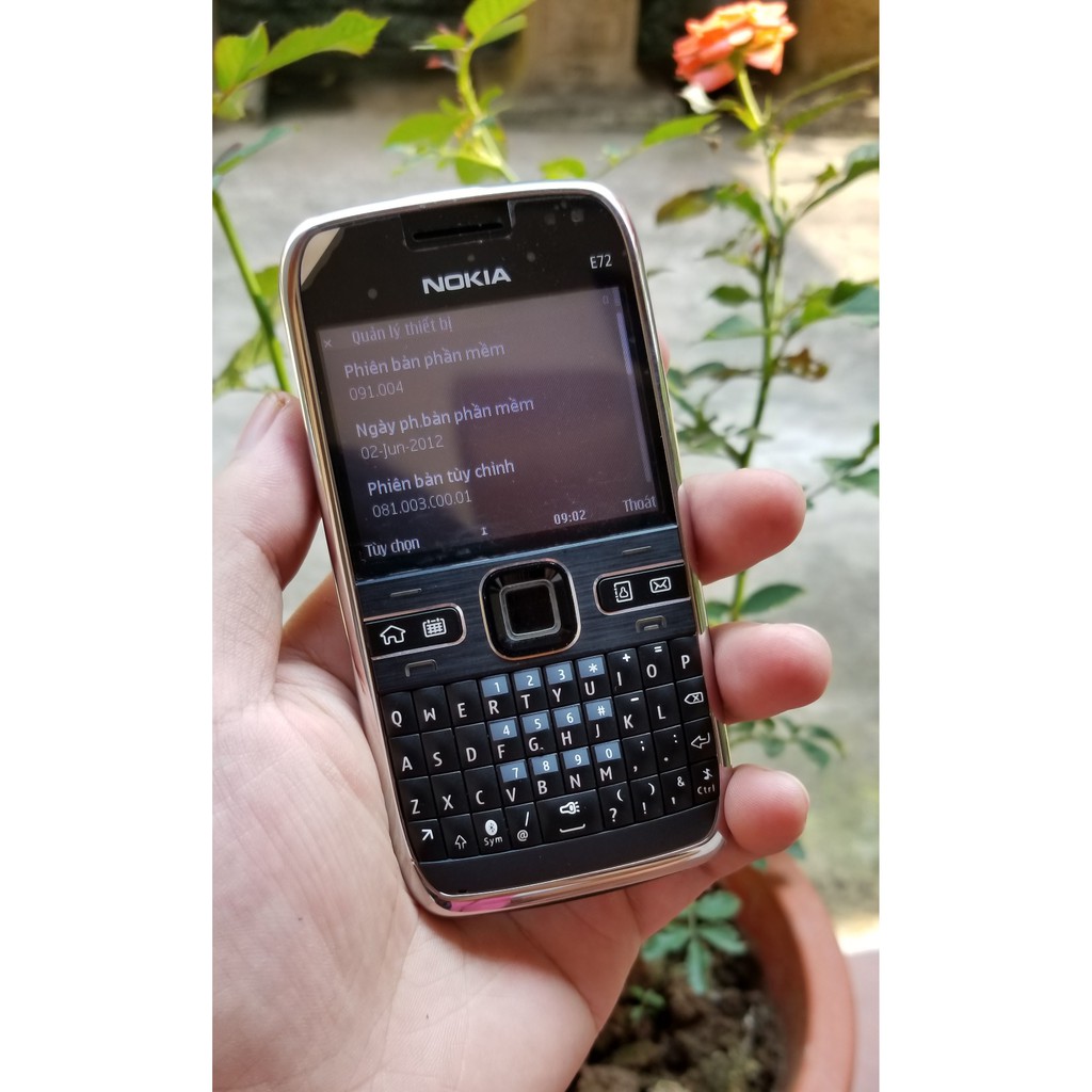 Điện thoại Nokia E72