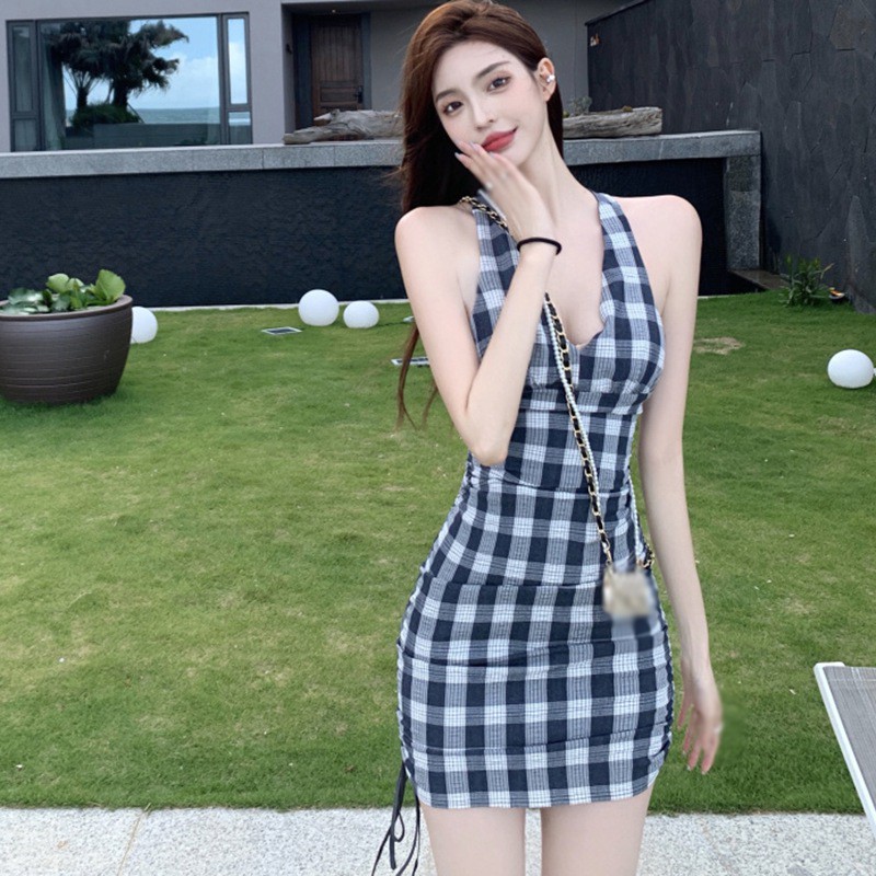 Đầm Hai Dây Cổ Chữ V Họa Tiết Sọc Caro Phong Cách Hàn Quốc