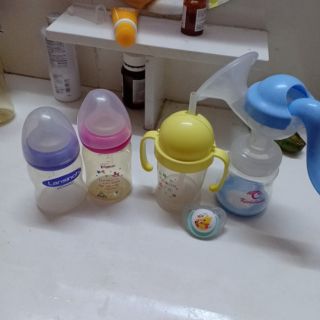 Bình sữa kèm quà tặng máy hút sữa,núm ty, bình uống nước
