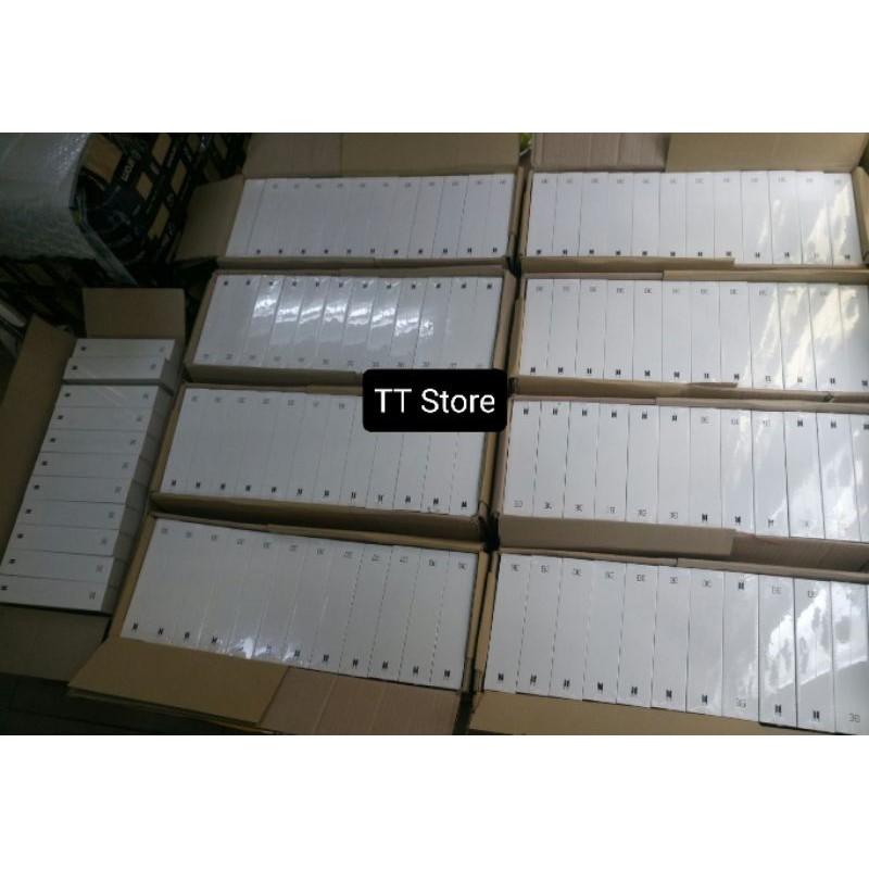 BTS BE DELUXE & ESSENTIAL LIMITED có quà WEVERSE SHOP | BigBuy360 - bigbuy360.vn