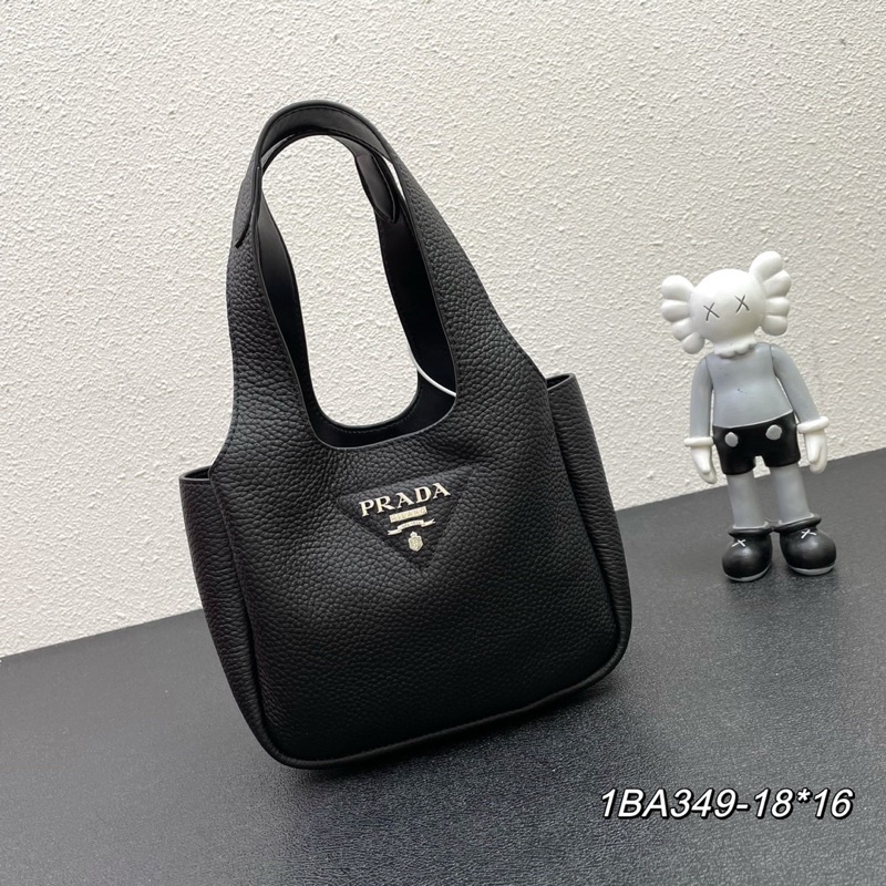 Túi xách nữ dáng vuông quai liền thương hiệu Prada cao cấp