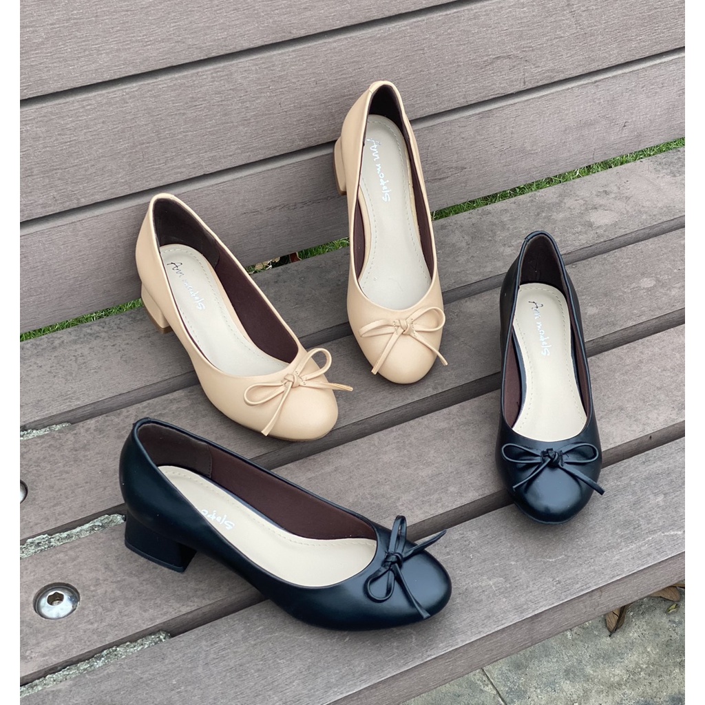 Giày cao gót 3 phân mũi tròn gót vuông gắn nơ nhí