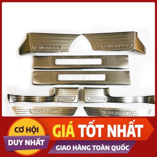 Bộ Ốp Bậc Cửa Chân Trong, Ngoài Xe Ford EVEREST 2019 chất liệu Inox