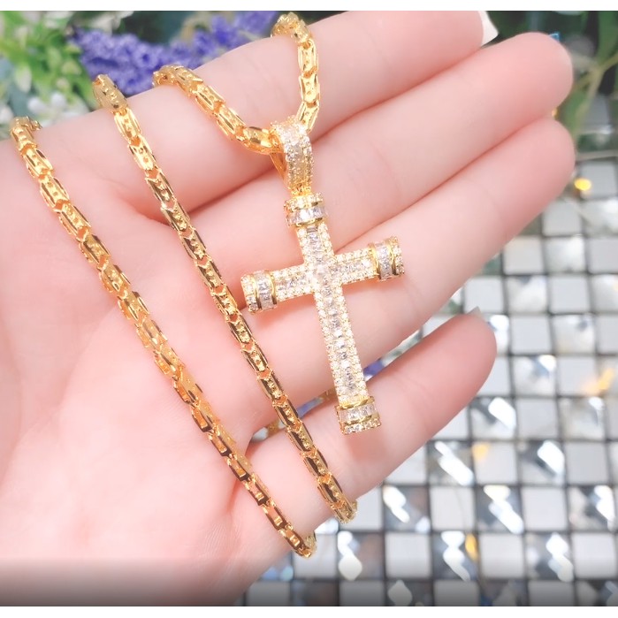 Mặt dây chuyền thánh giá UHA mạ vàng 18K kiểu dáng sang trọng M1183VCK-160