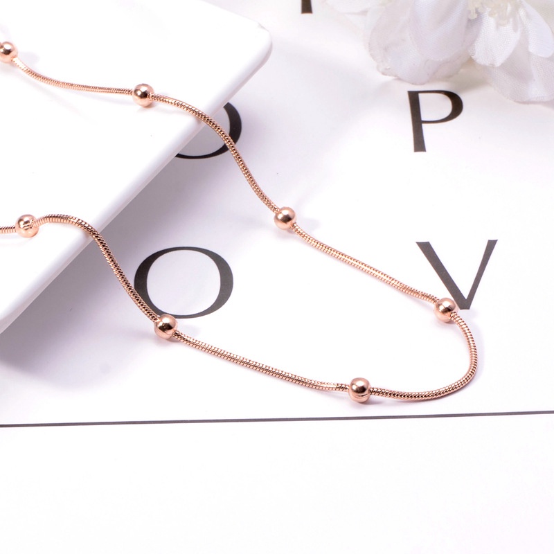 Dây Chuyền Thép Titan Mạ Vàng 18K Đính Hạt Tròn Phong Cách Mới