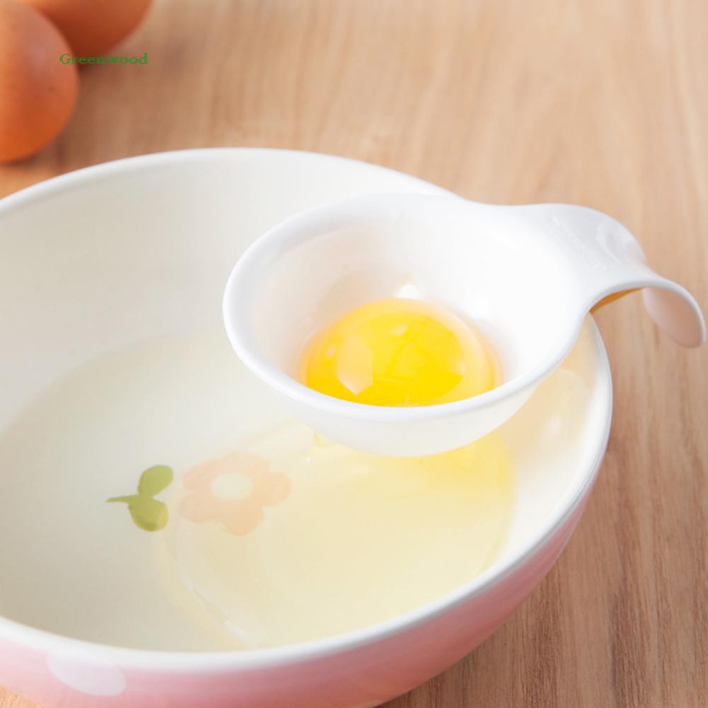 Dụng cụ tách lòng đỏ trứng gà bằng nhựa tiện dụng