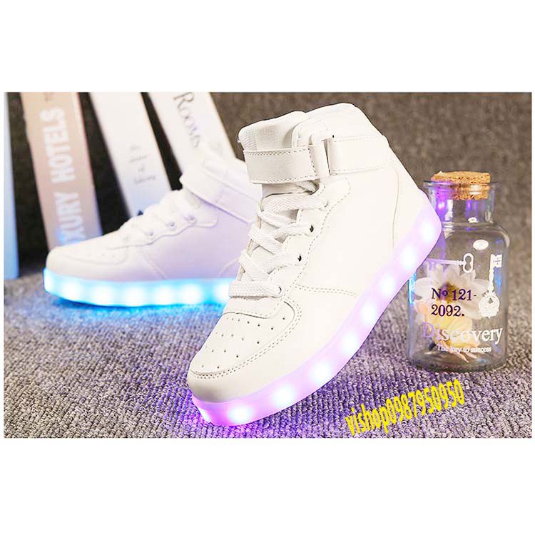 Giày Phát Sáng Màu trắng cao cổ phát sáng 7 màu 11 chế độ đèn led style hàn quốc (video thật) | BigBuy360 - bigbuy360.vn