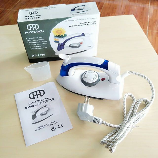 BÀN LÀ HƠI NƯỚC MINI CẦM TAY DU LỊCH – TRAVEL IRON HT258B - Có video thật đi kèm