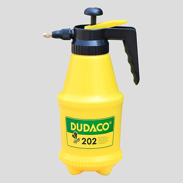 Bình xịt tưới cây 2 lít vòi đồng Dudaco