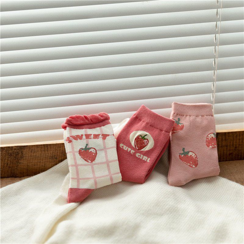 Tất nữ vớ cổ cao dâu tây hồng dày dặn mùa thu đông phong cách hàn quốc ngọt ngào