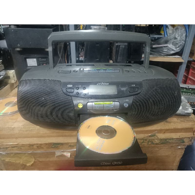 bán em đài CD Radio cassette Victor QW50 giá rẻ