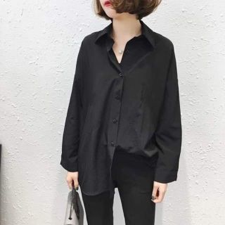 Sơ mi đen trơn cổ bẻ