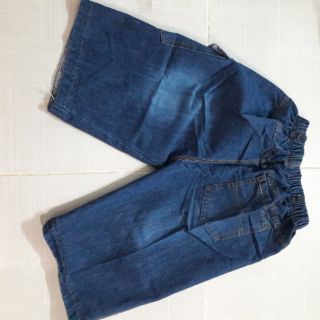 Quần jean lửng bé trai