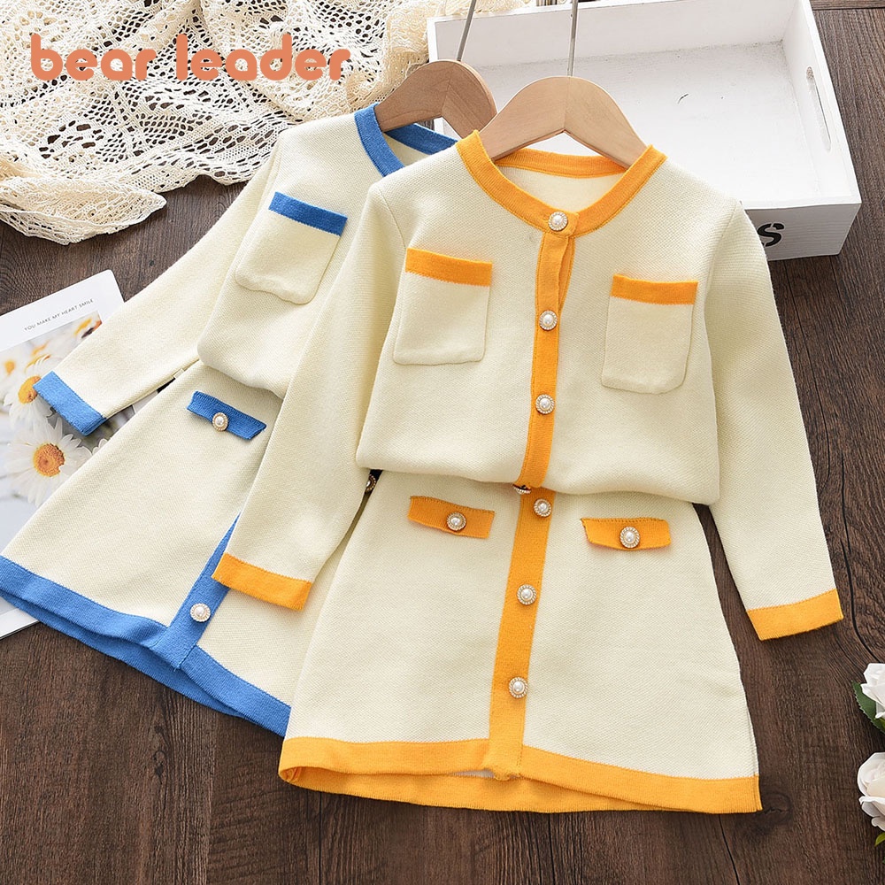 BEAR LEADER Bộ Áo Cardigan 2 Dây Phối Chân Váy Chữ A Màu Trơn Thời Trang Thu Đông Mới Cho Bé Gái 3-7 Tuổi