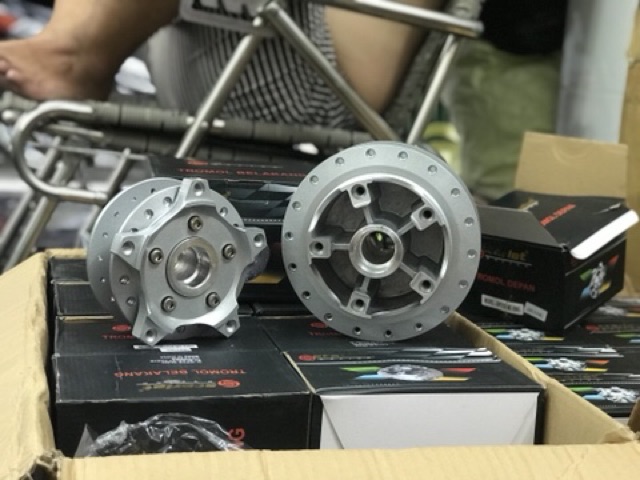 Đùm lên bánh căm cho exciter150cc