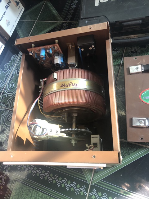 Ổn áp 2KVA